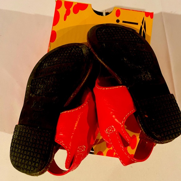 Kali Footwear Aroma Baby/Infant Size 3M Pink Thong Sandals - Picture 5 of 5